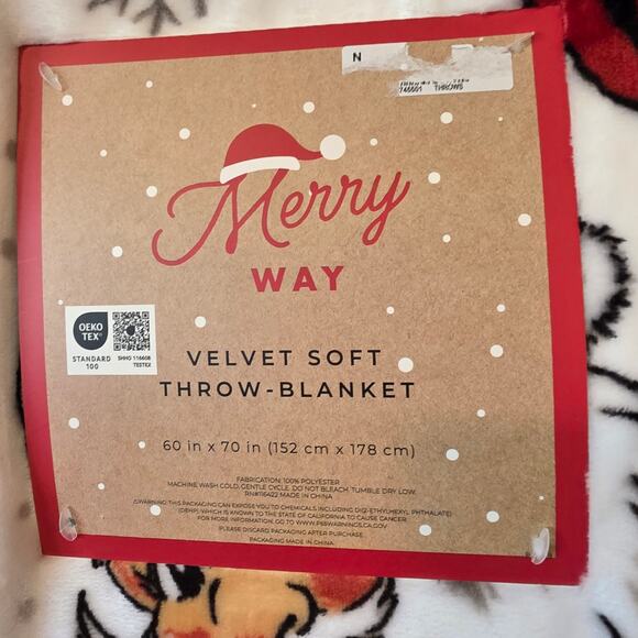 Merry Way Retro Santa Christmas Velvet Soft Plush Blanket Throw 50 x 7 White NEW - Picture 4 of 4